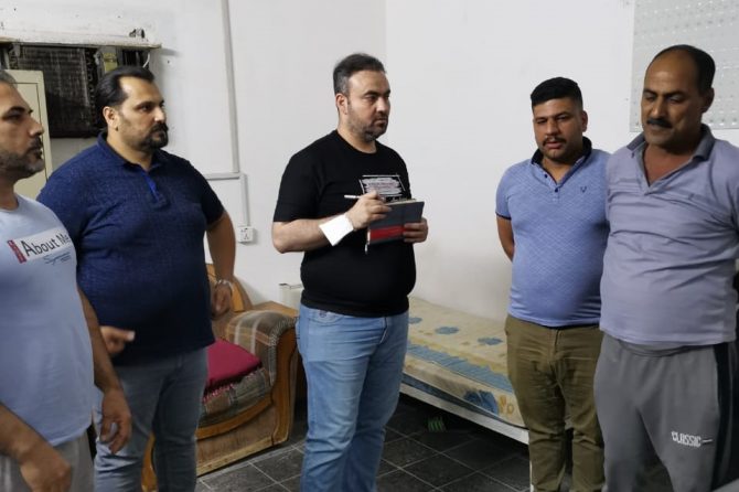 المعاون الفني لرئيس الادارة الانتخابية يتفقد مخازن الدباش والكرخ التابعة لمفوضية الانتخابات
