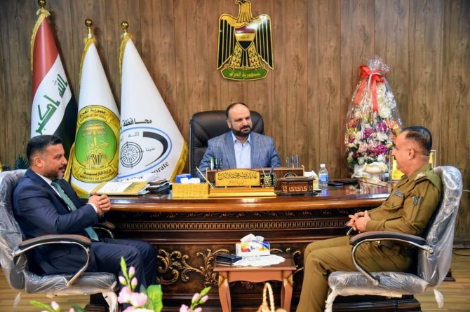 مدير مكتب انتخابات الكرخ يزور مديرية تربية الكرخ الاولى لتثمين جهودهم في دعم العملية الانتخابية