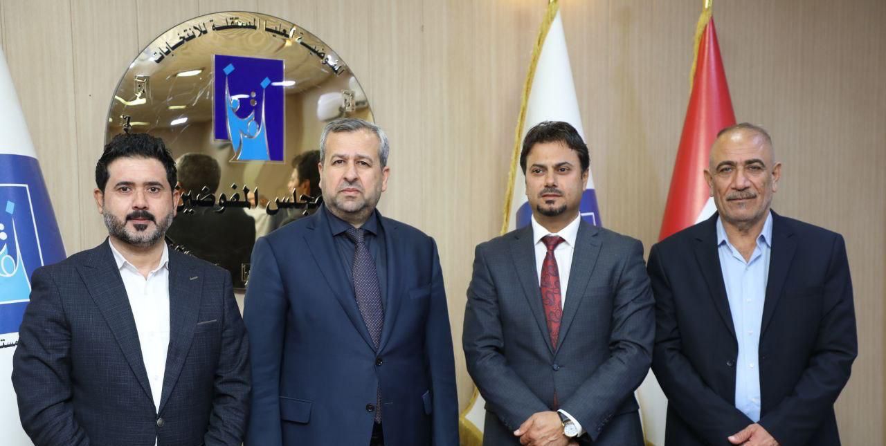 المفوضية أول من استخدم لغة الإشارة … رئيس مجلس المفوضين يلتقي بوفد من شبكة وادي الرافدين لتجمع الصم