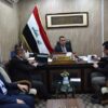 فريق هيأة الضمان الصحي يواصل تسليم دفتر الضمان الصحي لموظفي مفوضية الانتخابات