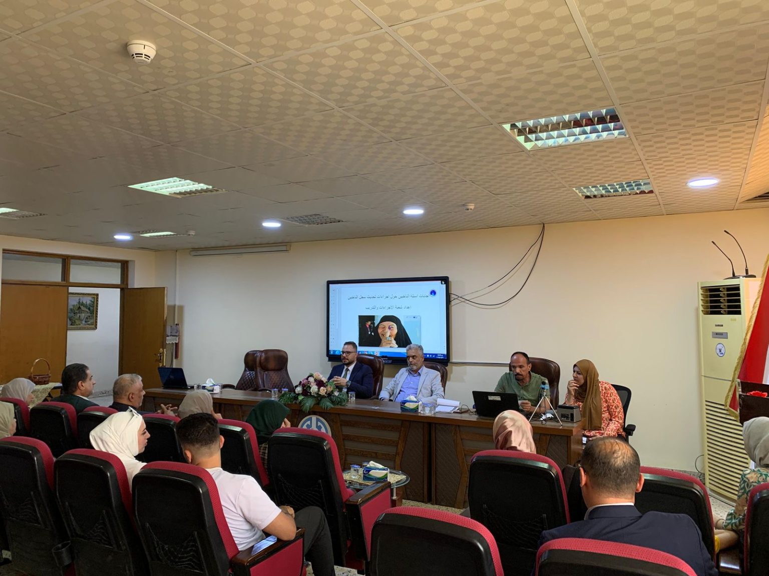 مفوضية الانتخابات تنظم ندوتين تثقيفيتين في الجامعة التكنولوجية