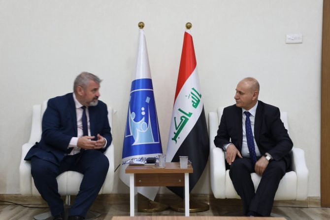 رئيس اعضاء مجلس المفوضين يستقبلون سفير بعثة الاتحاد الاوربي في مقر المفوضية